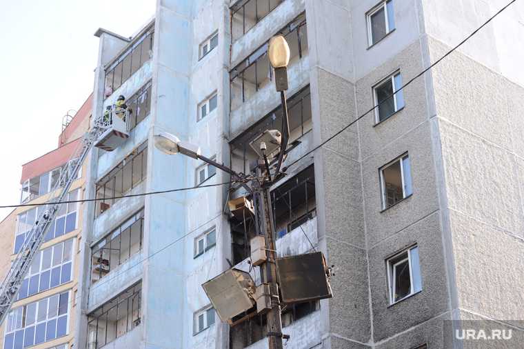 губернатор Астахов поручил восстановить поврежденные взрывом окна