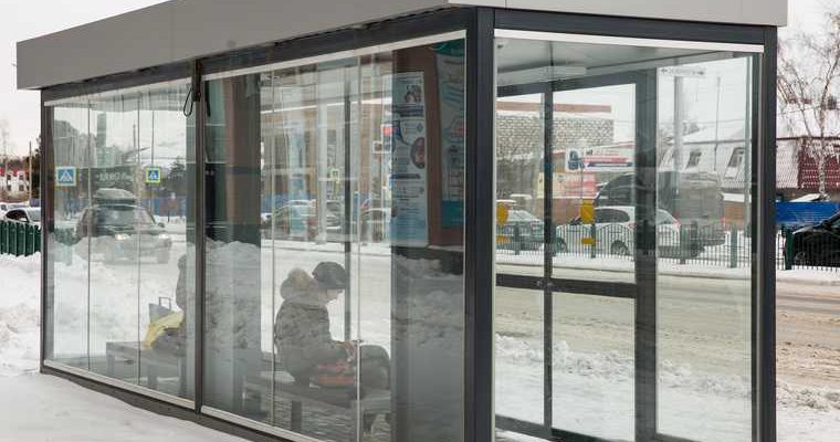Жители Салехарда не могут пользоваться теплыми автобусными остановками