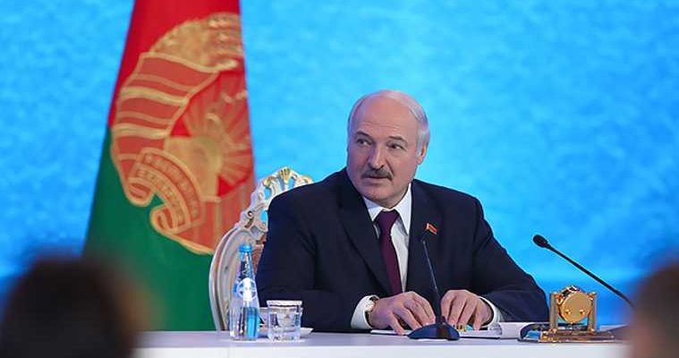 Лукашенко предложил США покупать продукты в Беларуси
